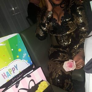 Meet your Posher, Calyx